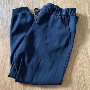 Gently worn lululemon on the fly joggers size 14
